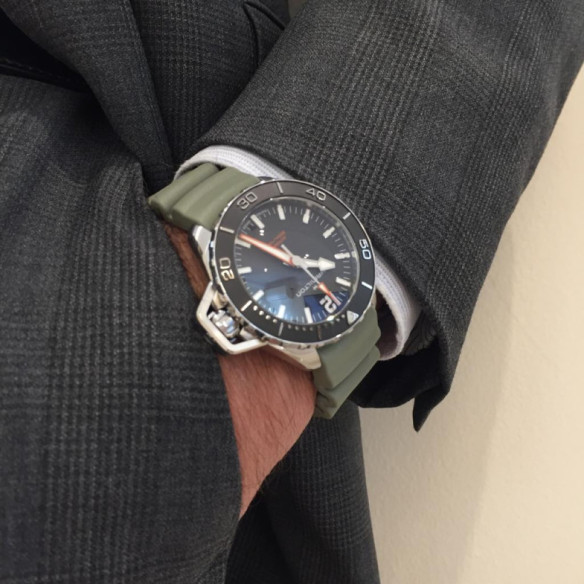 Hamilton Khaki Navy Frogman Auto - Khaki Navy