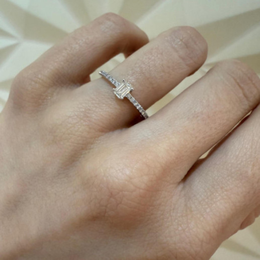 Anillo Compromiso Dafne Petit Diamante Esmeralda 0.30 Oro Blanco - Anillos de Solitario 2