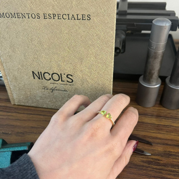 Trillon Peridot Diamond Ring - Rings other precious stones