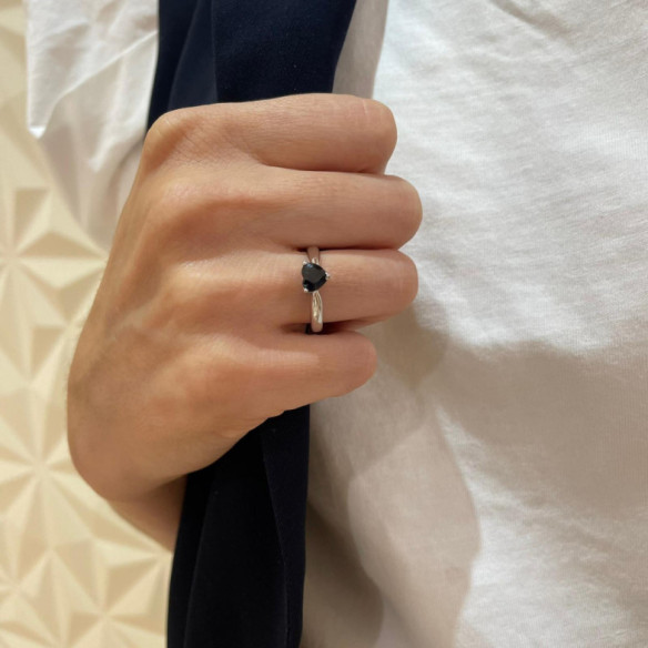 BLUE BLOOD ring 0.50ct - Sapphire rings