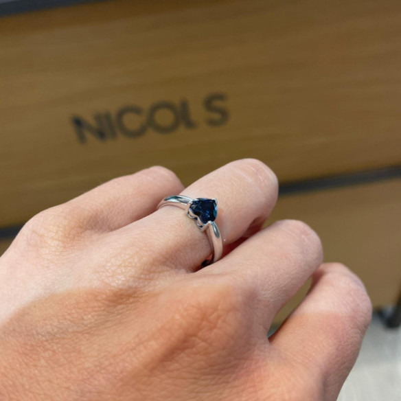 Anillo Zafiro Corazón Sangre Azul 0.50Ct - Anillos de Zafiro