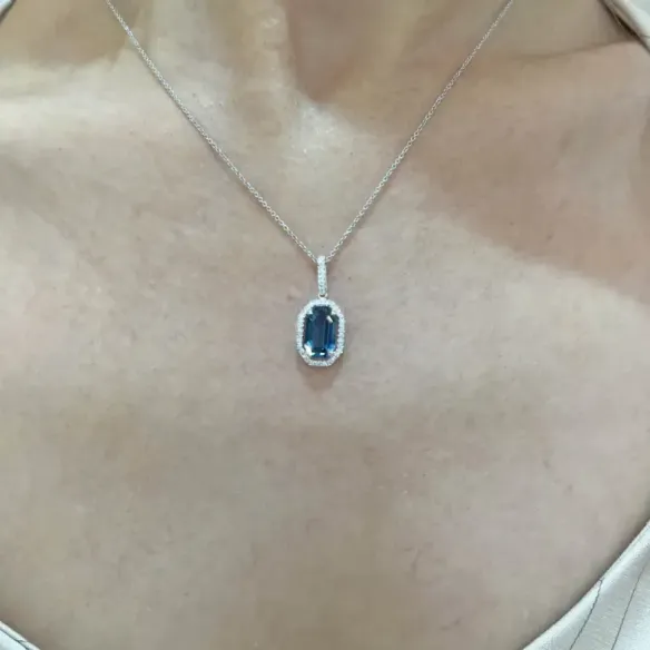 Gargantilla Topacio Geometría Perfecta - Colgantes de Piedras Azul