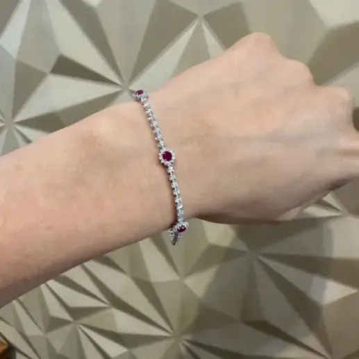 Pulsera Riviere de Oro Blanco con Rubíes y Diamantes - Pulseras Piedras Color 2