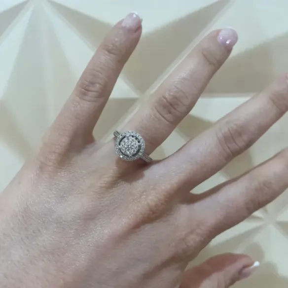 Anillo Diamantes Gardenia 0.77 - Anillos de Compromiso Rosetón