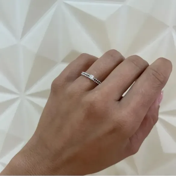 Anillo Pasión de Diamantes 0.13 - Talla Brillante