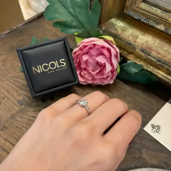 Anillo Solitario 1,00 ct Alexia oro blanco - Brillant