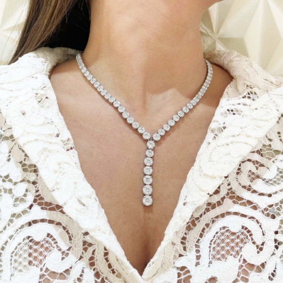 Gardenia Red Carpet White Gold Diamond Choker - High jewelry
