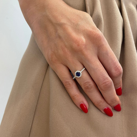Anillo Zafiro Clavel 0.60 - Saphiringe