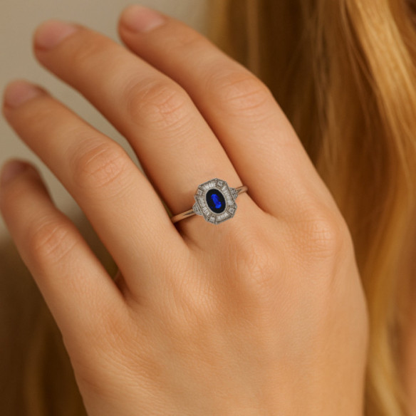 Sapphire and Diamond Ring White Gold Vintage Heritage - Sapphire rings