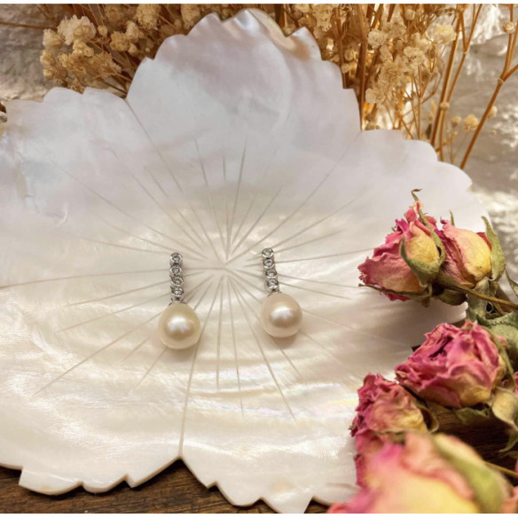 Pearl and Diamonds Bride Serenity Earrings 0.33 - Pearl Earrings