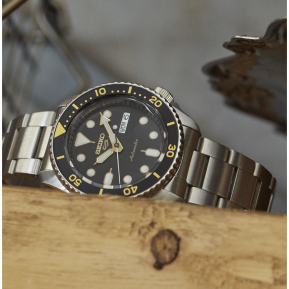 SEIKO 5 SPORTS AUTOMATIC - Watches
