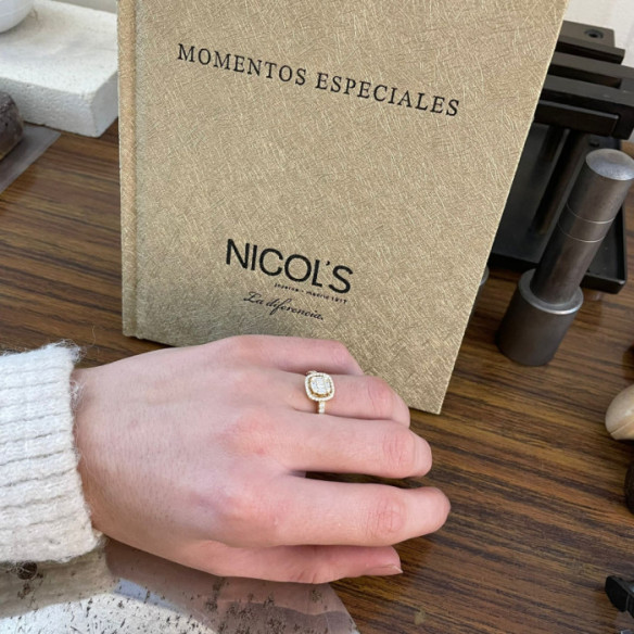 Anillo De Compromiso Aniversario Square - Intaglio baguette