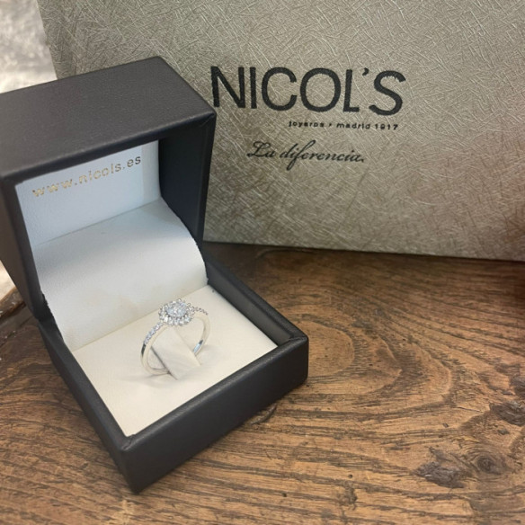 Anillo Solitario Margarita 0.50 brazo diamantes - Talla Brillante