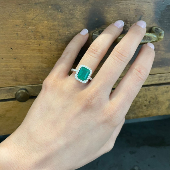 Anillo Esmeralda Sunset Rectangle 3.88Ct Oro Blanco - Anillos Compromiso Aniversario