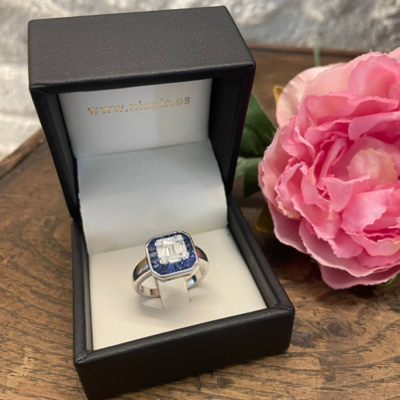 Anillo Zafiros y Diamantes Oro Blanco Square - Anillos de Zafiro