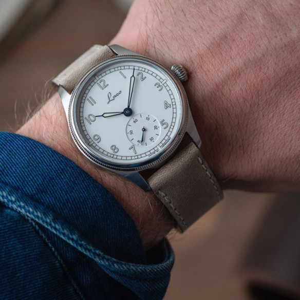 Laco Navy Cuxhaven 39mm Cuerda Manual - LACO
