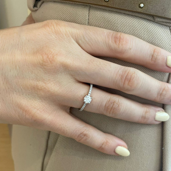 Anillo Solitario Diamante Dafne Petit 0.40 - Anillos de Diamantes