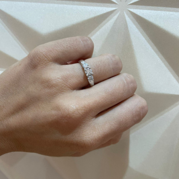 Anillo Megan Trilogy 0.80 - Talla Brillante