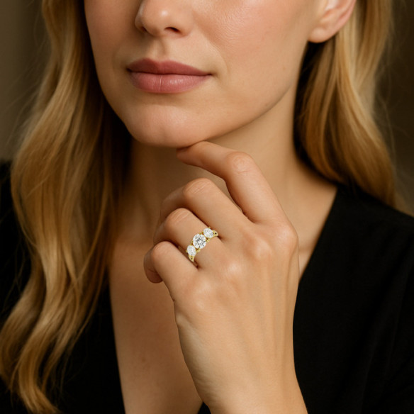 Anillo Megan Trilogy 2.40 Oro Amarillo - Talla Brillante