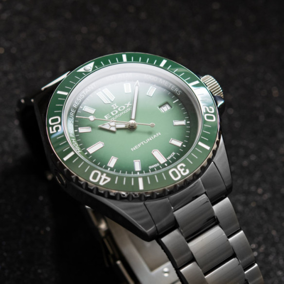 Edox Neptunian Date Automatic 44mm - EDOX