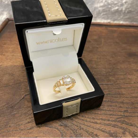 Anillo Diamantes 0.90 Minerva Oro Amarillo - Talla Baguette