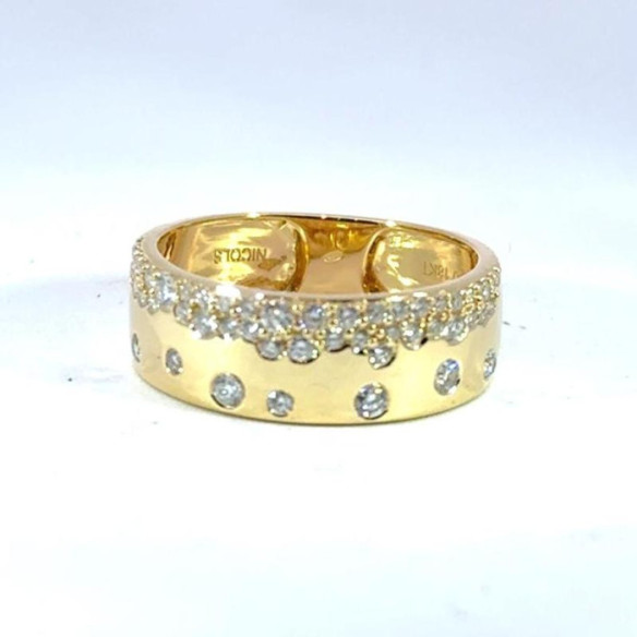 Firmamento Pastilla Square Matte Diamond Ring in Yellow Gold - Yellow Gold Modern Rings