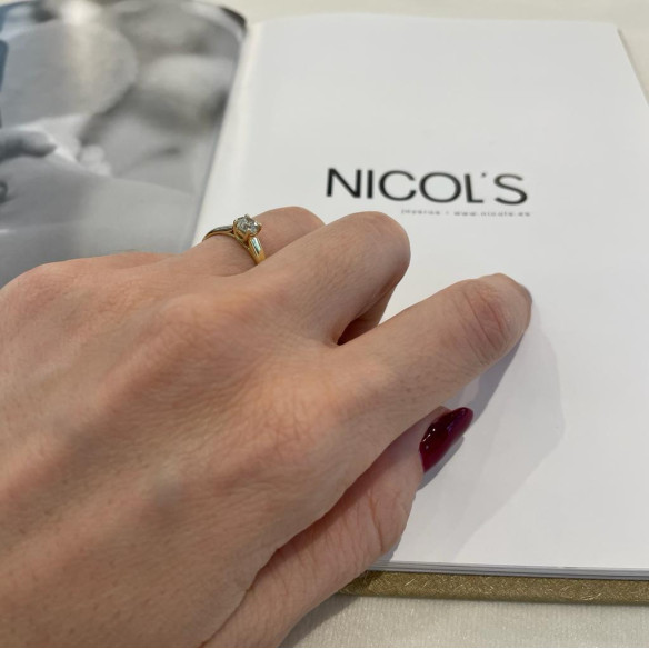 Anillo diamante solitario 0,10 a 0,70 ct Megan