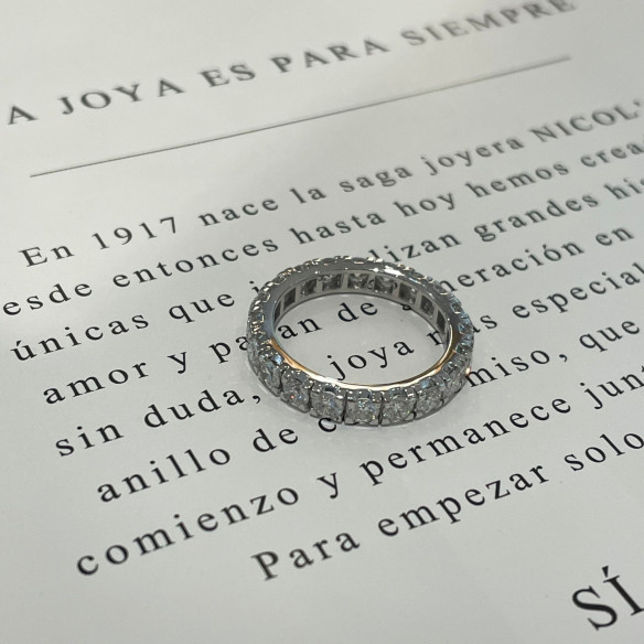 Eternity Diamantring 1,8 til 2,1 Carat